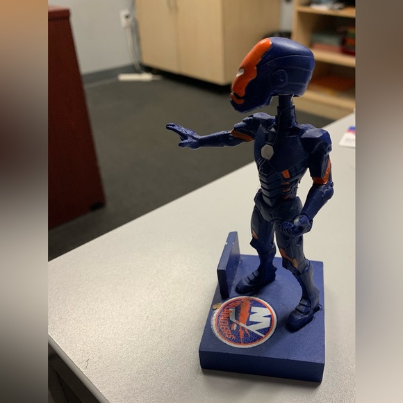 Marvel Iron Man Bobble Head- Islanders colors - Picture 2 of 5